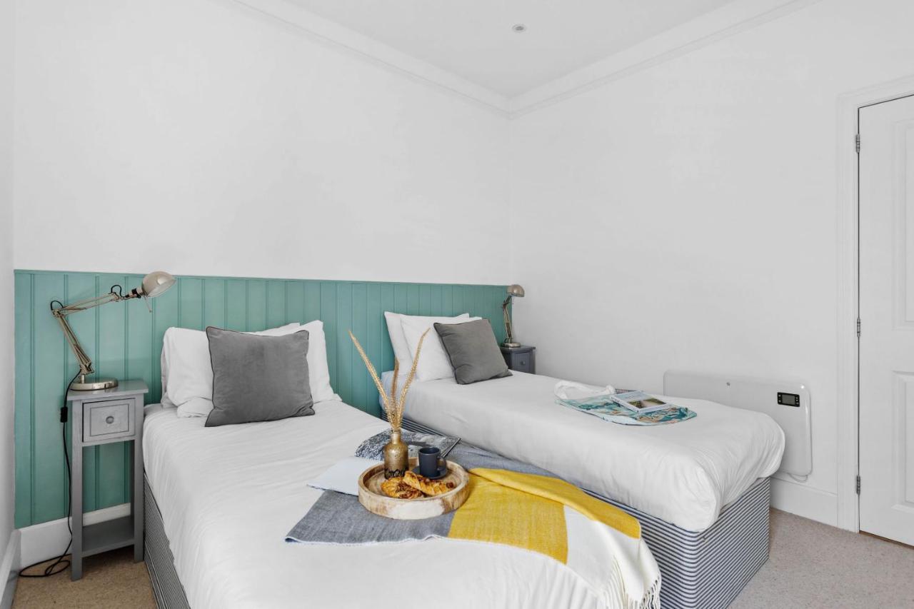 Flat 2 Fairfax Place - Modern Stylish Flat With Plenty Of Charm In Central Dartmouth Zewnętrze zdjęcie